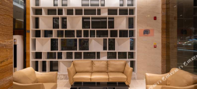 华美云端酒店(南宁火车站朝阳广场店)图片