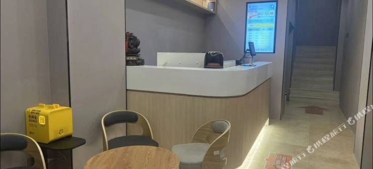 布丁严选酒店(十全街望星桥苏大地铁站店)图片