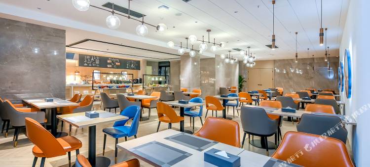 凯里亚德酒店(西双版纳景洪泼水广场曼听公园店)图片