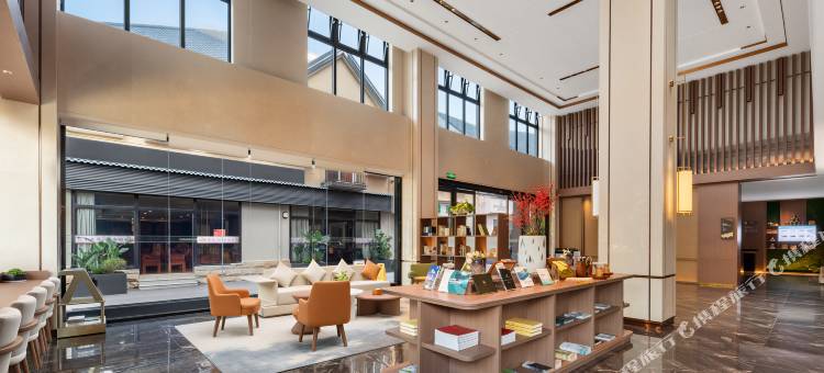 腾冲东湖温泉康养B座酒店(东湖公园店)图片