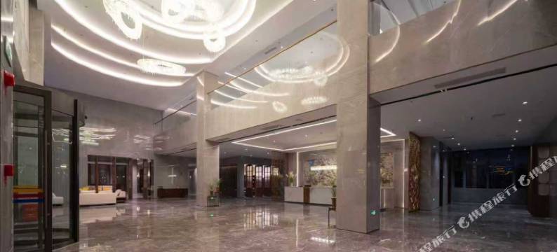 罗平万峰金庭酒店图片