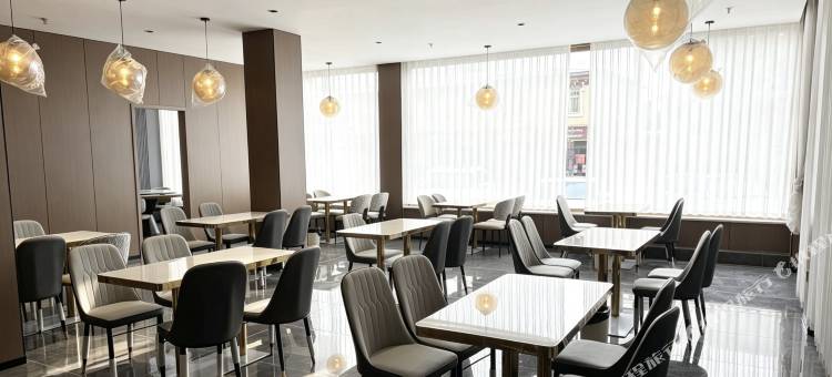 噶塔洋果酒店(道孚八美镇店)图片