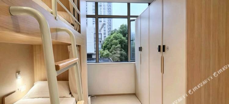 筑小满青年酒店(上海静安寺长寿路地铁站店)图片