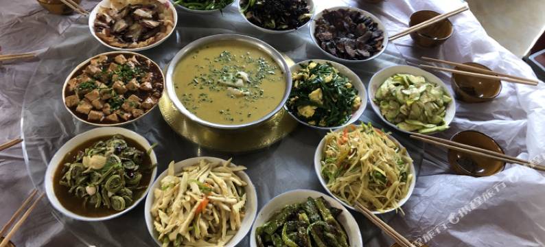 宝兴萨尔甲藏家乐图片