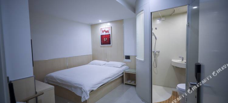 易佰连锁酒店(陇南火车站店)图片