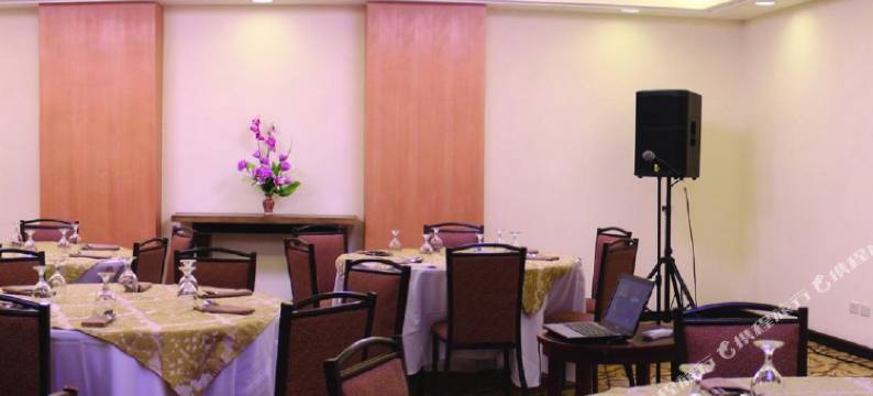 巴朗牙广场酒店(The Plaza Hotel Balanga City)图片