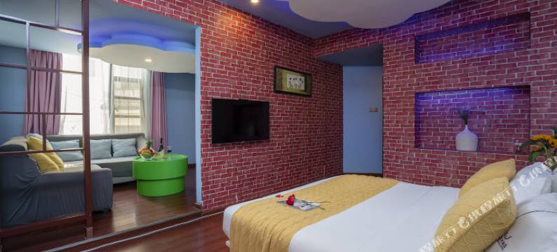 建水瀚蓝湾008主题酒店图片