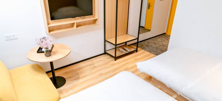 布丁严选酒店(南京鼓楼玄武湖玄武门地铁站店)图片