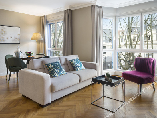 里昂华威阿斯特丽德皇后酒店