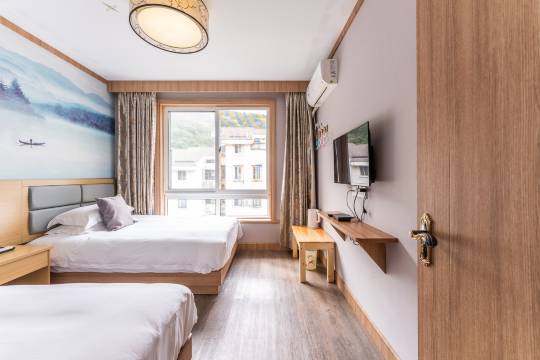 普陀山五室两厅民宿(龙沙路分店)