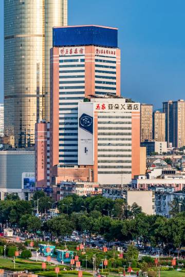 济南泉城广场亚朵x酒店图片