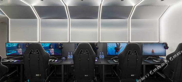 美美智能影院酒店(岳阳火车站步行街店)图片