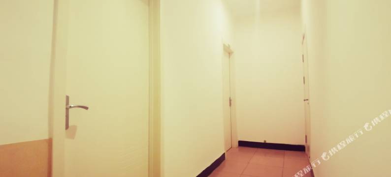 双新快捷宾馆(新民工人街店)图片