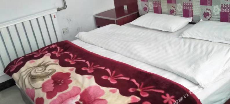 贵德华宝旅社图片