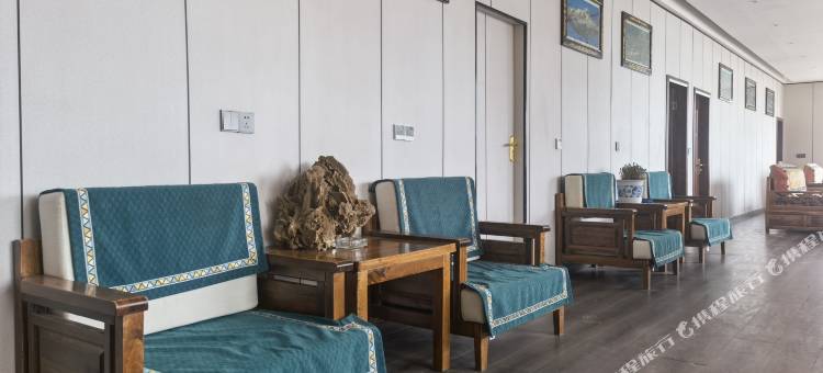 八宿铭景酒店(然乌湖店)图片