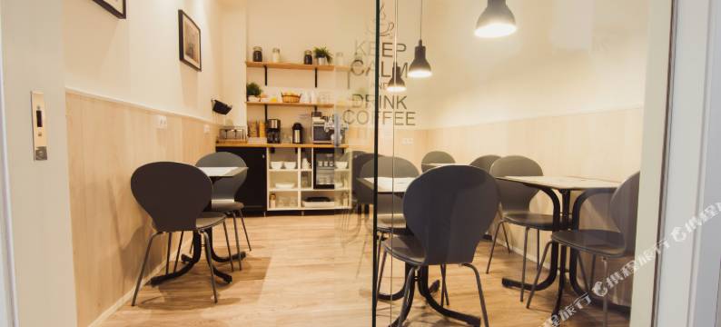 巴塞罗那直播旅馆(Hostal Live Barcelona)图片