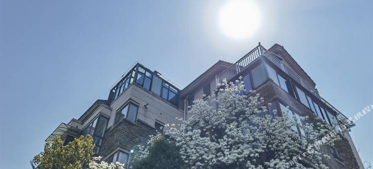 山涧月色酒店(杭州西湖吴山广场地铁站店)图片