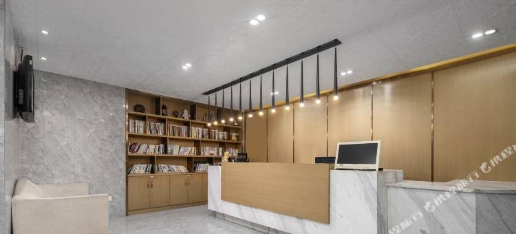枫叶酒店(湖南工商大学地铁站店)图片