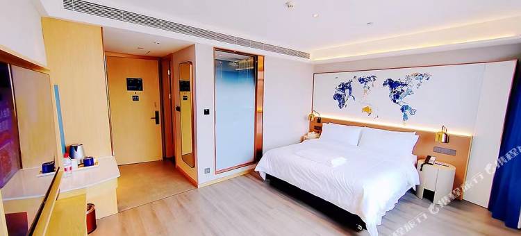 凯里亚德酒店(威海幸福门威高广场店)图片