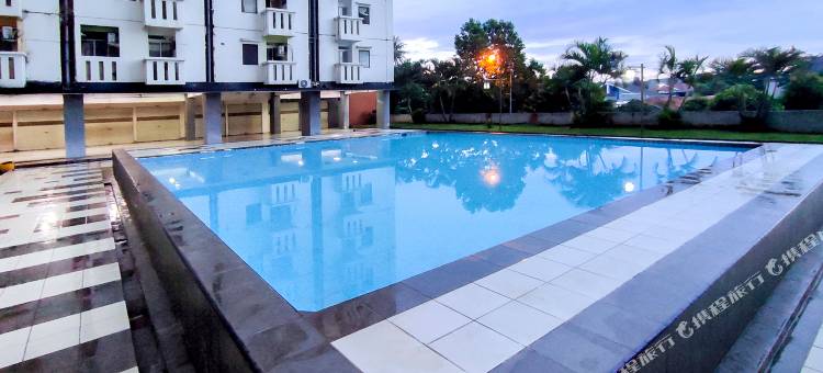 百合客房 - 芝布布尔乡村公寓(Lily Room at Apartment Cibubur Village)图片