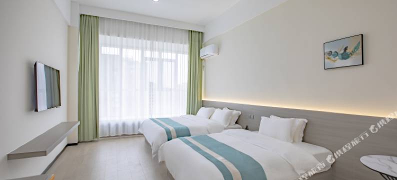 艺海清栈酒店(芒果时代广场大润发店)图片