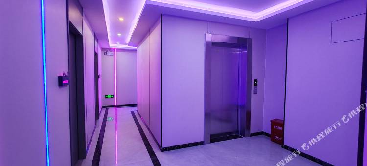 玖居轻享美宿(南村科技贸易职业学院店)图片