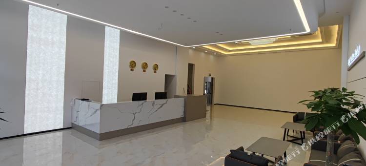 后海酒店(珲春火车站欧亚延百购物中心店)图片