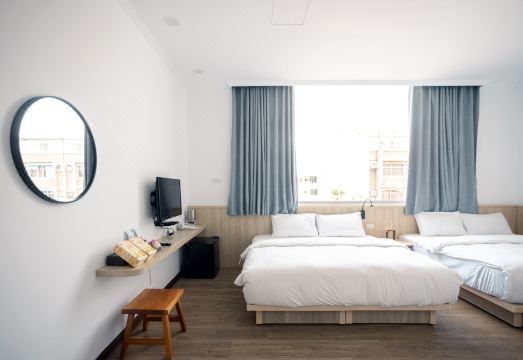 Oasis Hotel Hotel Overview