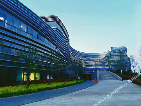 璞悦酒店(青岛西海岸店)