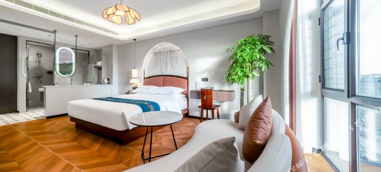 美伊天酒店(伊宁万容广场店)图片