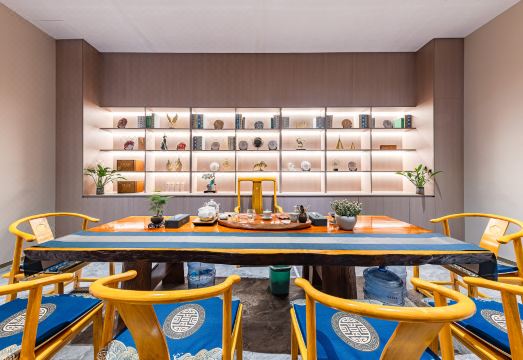 Yue Chen Hotel Hotel Overview