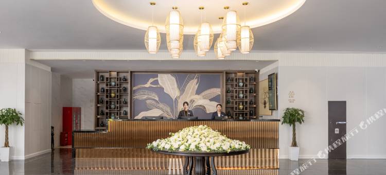 锦江都城酒店(西双版纳景洪嘎洒国际机场万达国际度假区店)图片