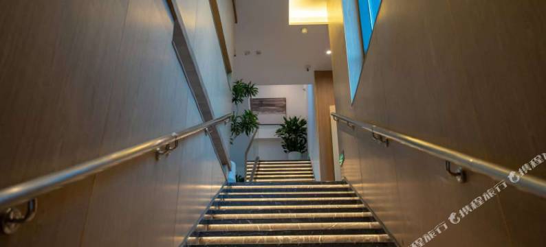 岄季酒店(乐山嘉兴路美食街店)图片