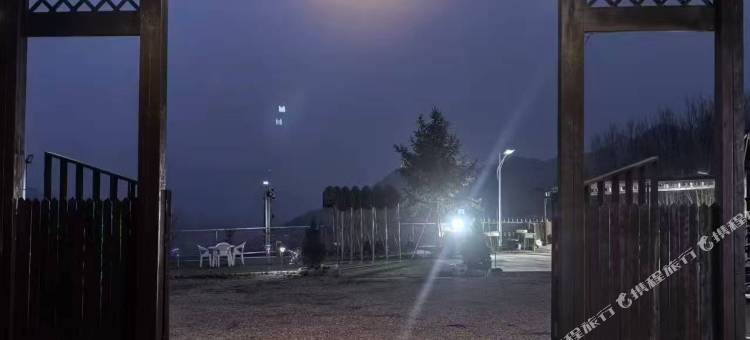 松涧小隐民宿(漫山花溪谷店)图片