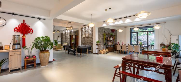 莫干山雨菲客栈(仙潭村风景区店)图片