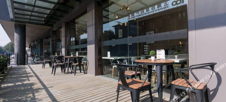 宜必思尚品酒店(上海漕河泾虹梅路地铁站店)图片