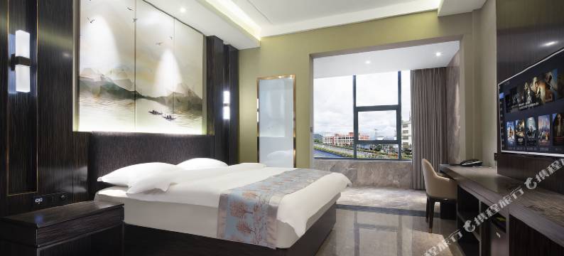 三亚兰霆鑫酒店(高铁站店)图片