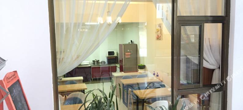 望海亭客栈(才村码头洱海生态廊道店)图片