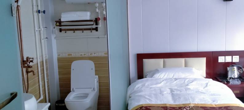 迎客松民宿(驼梁风景区店)图片