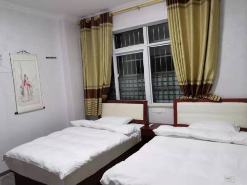 天柱山览福居民宿