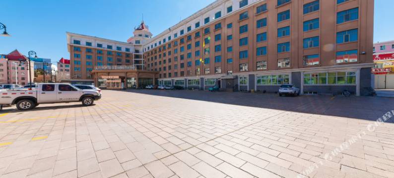 布尔津友谊峰大酒店(迎星楼)图片