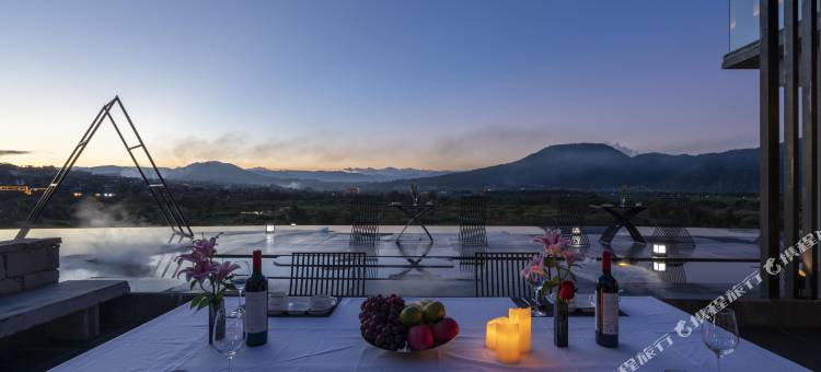 花筑·腾冲青岩温泉收藏酒店(和顺古城店)图片