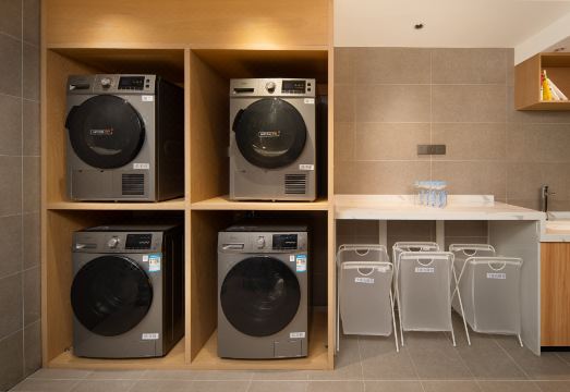 Rezen Longyu Hotel GuangzhouHotel Overview