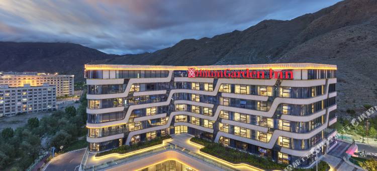 拉萨天峰希尔顿花园酒店图片