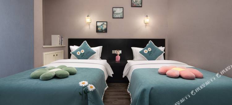 都市118连锁酒店(麓谷新长海麓谷公园地铁站店)图片