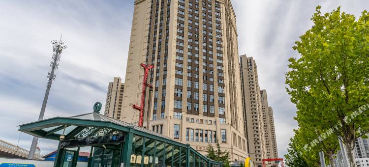 斯维登精品公寓(青岛五四广场宁夏路地铁站店)图片