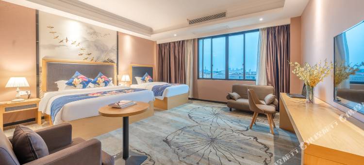 悦良红云酒店(南宁武鸣东盟开发区客运站店)图片