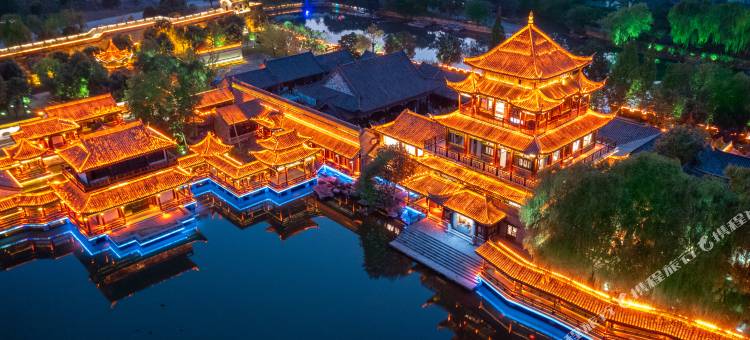 天空之镜·环岛湖景酒店(台儿庄古城风景区店)图片