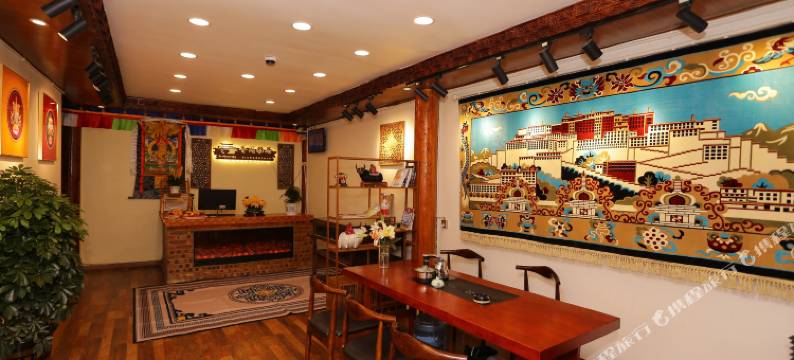 香格里拉香阁雅居民宿(独克宗古城店)图片