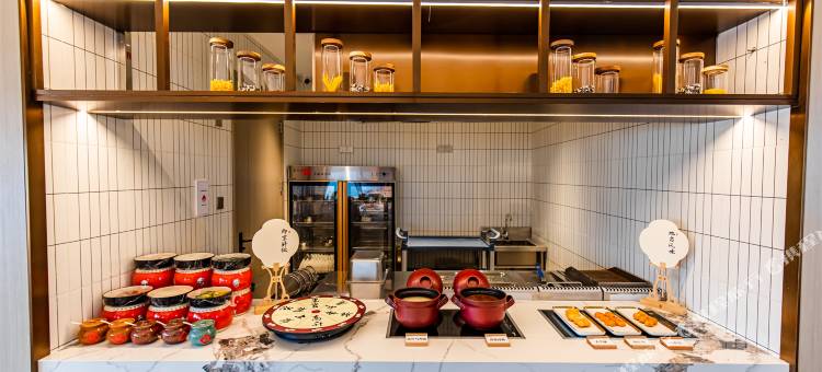 怡程酒店·ECHENG Hotel(南宁东站华丰城爱琴海城市广场店)图片